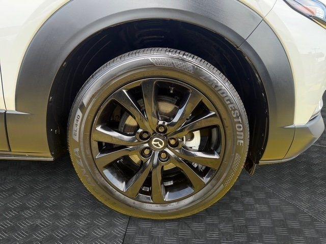Mazda CX-30 photo 8