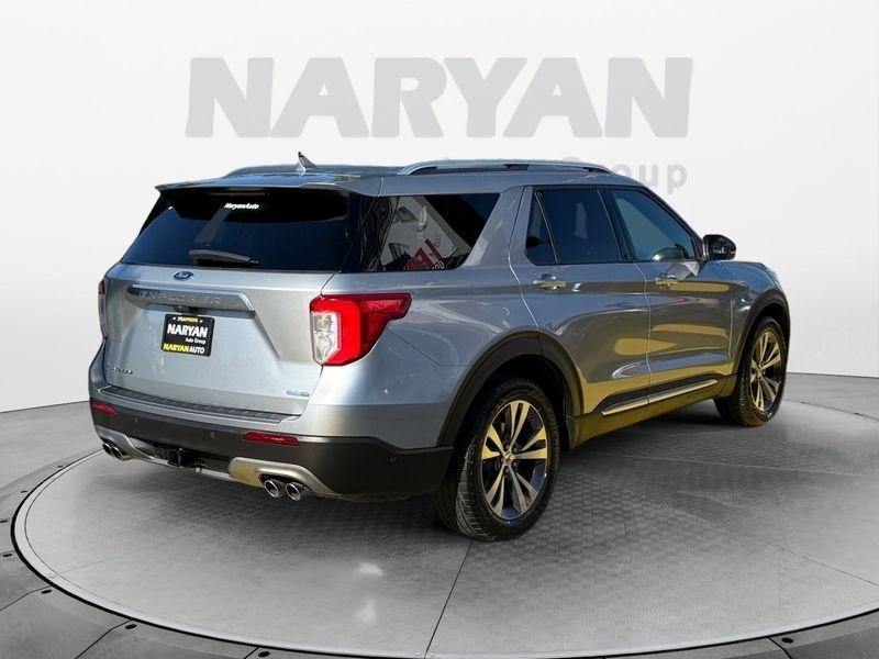 Ford Explorer photo 7