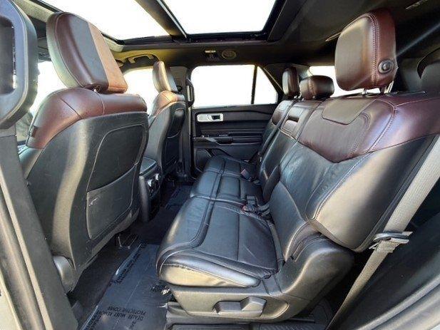 Ford Explorer photo 19