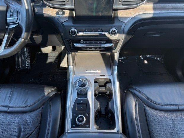 Ford Explorer photo 22