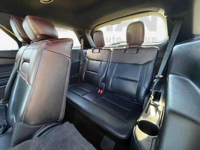Ford Explorer photo 23
