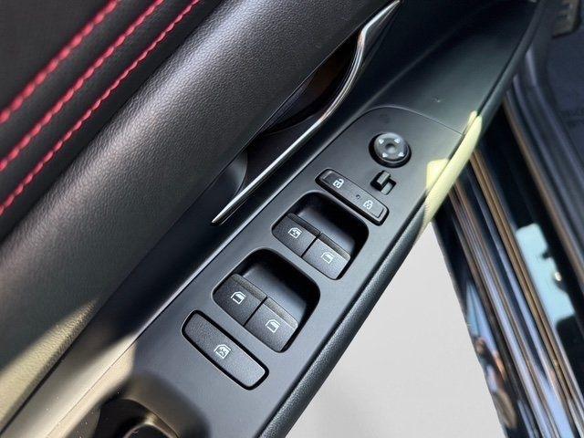 Hyundai Elantra photo 9
