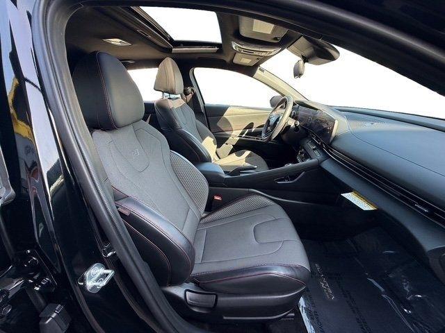 Hyundai Elantra photo 12
