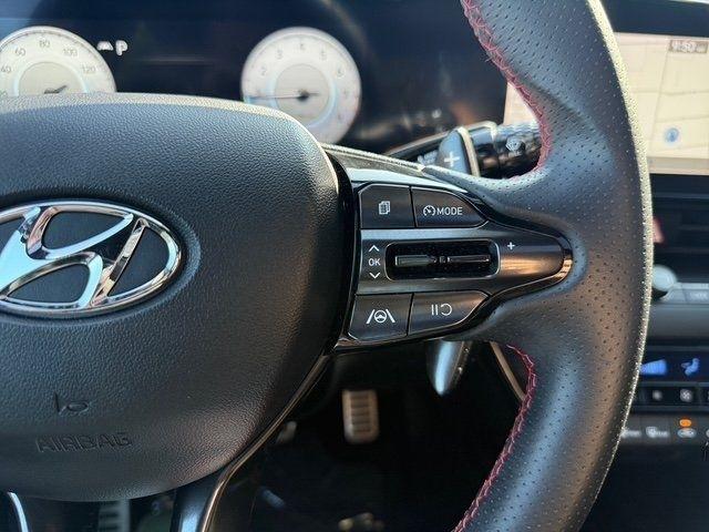Hyundai Elantra photo 17