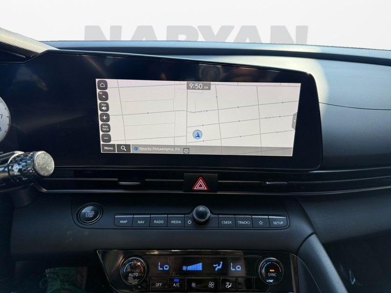 Hyundai Elantra photo 18