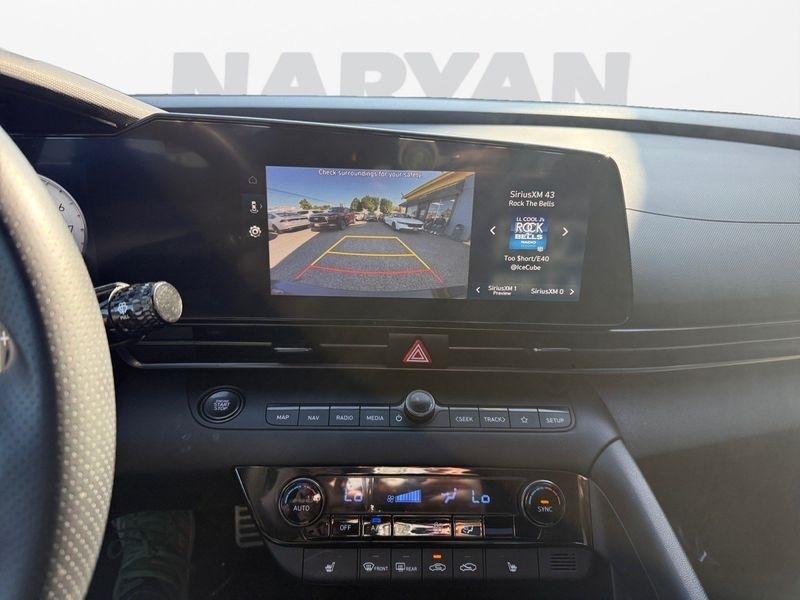 Hyundai Elantra photo 19