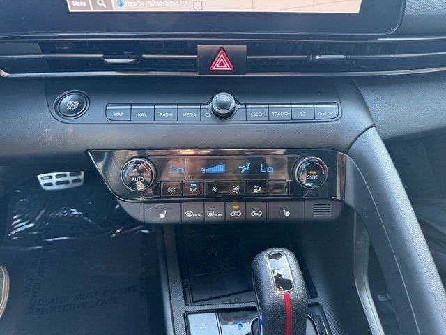 Hyundai Elantra photo 20