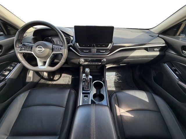 Nissan Altima photo 20