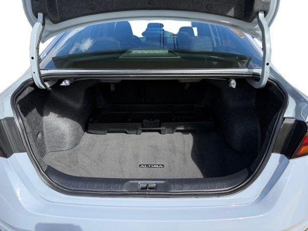 Nissan Altima photo 23