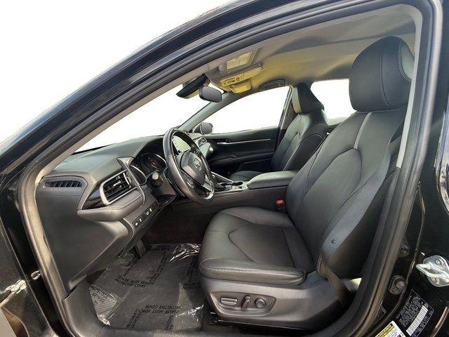 Toyota Camry photo 10