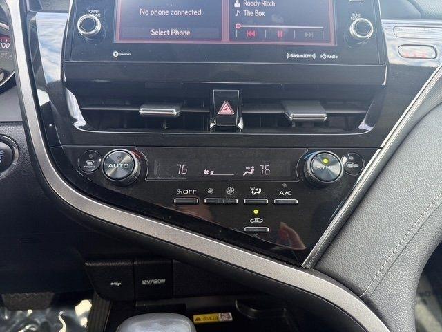 Toyota Camry photo 17