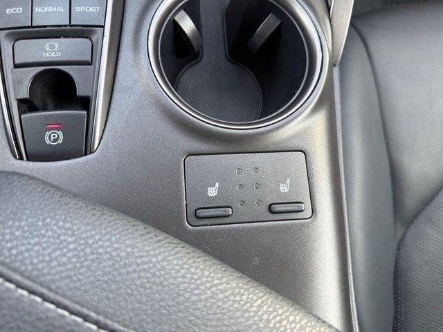 Toyota Camry photo 18