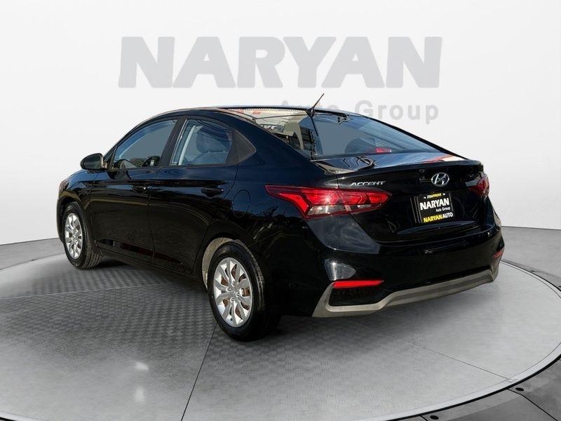 Hyundai Accent photo 5