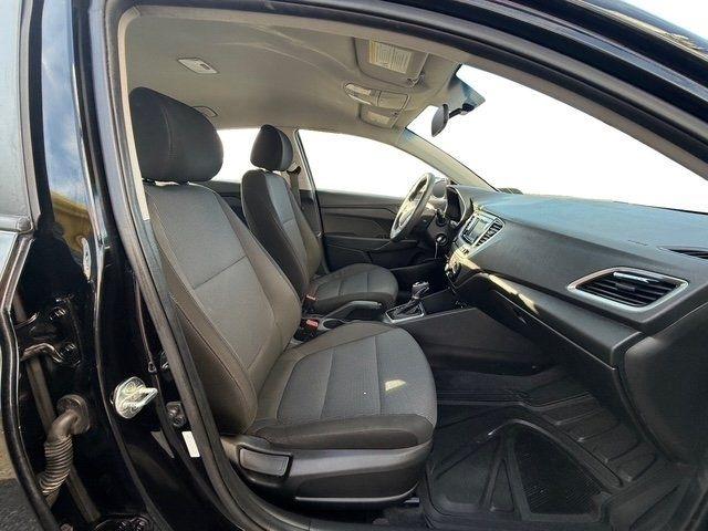 Hyundai Accent photo 11