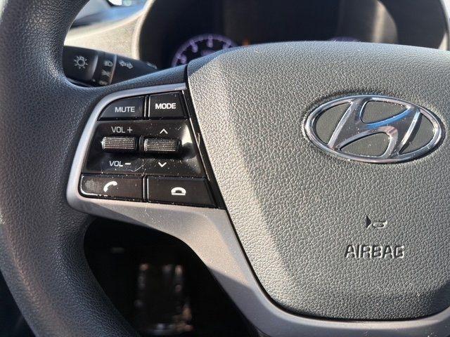 Hyundai Accent photo 14