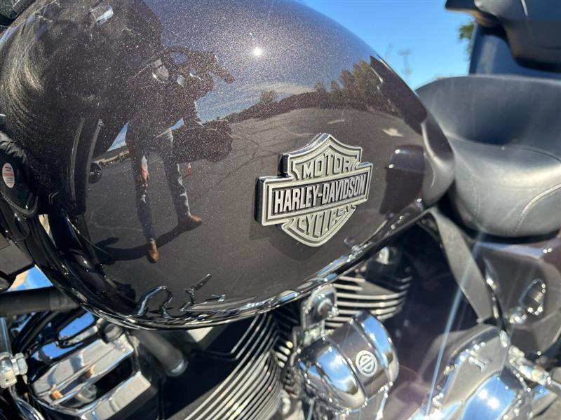 Harley-Davidson FLHXS  2021