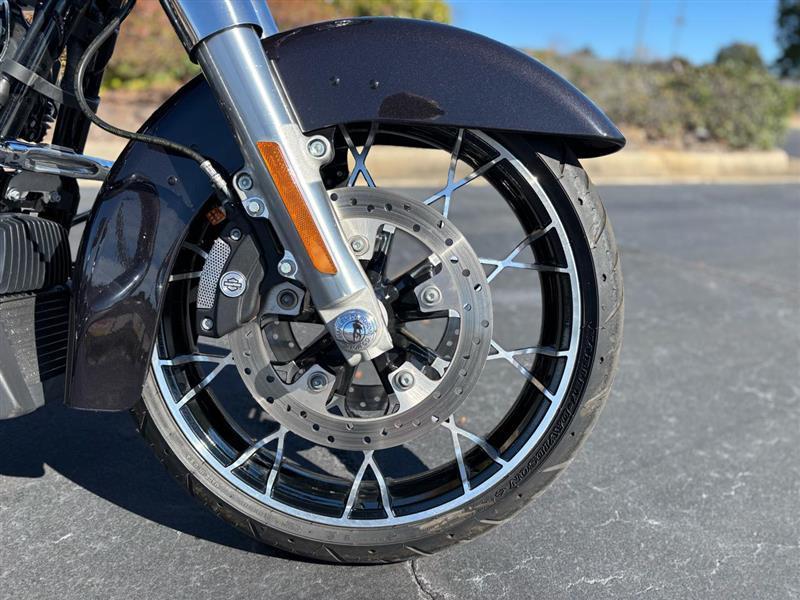 Harley-Davidson FLHXS  2021