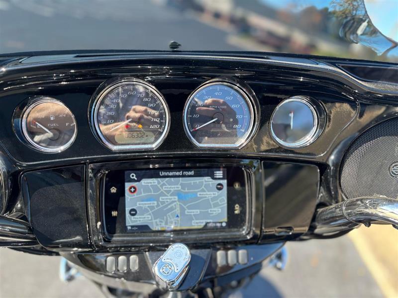 Harley-Davidson FLHXS  2021