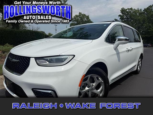 2022 Chrysler Pacifica Limited FWD