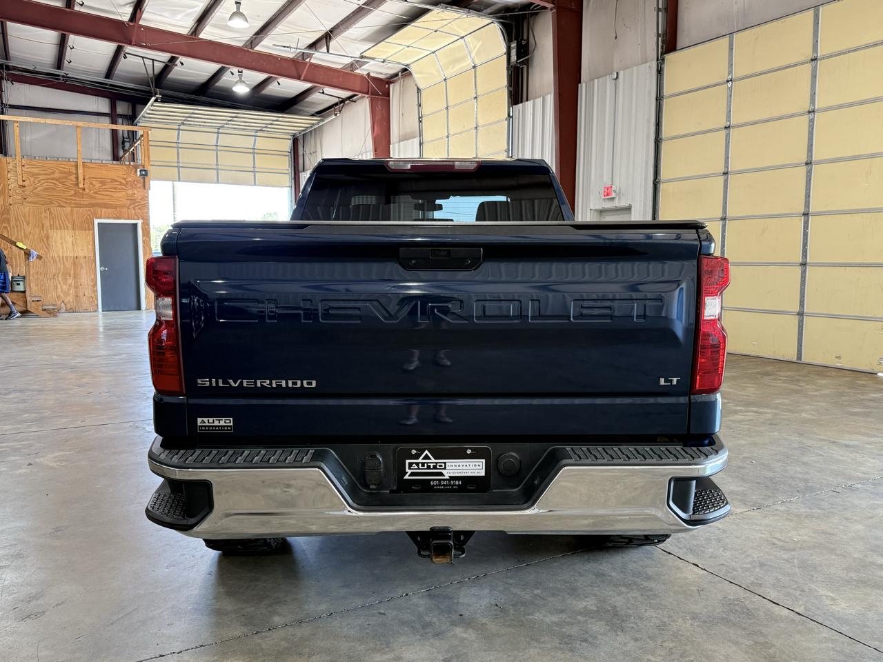 Chevrolet Silverado photo 5