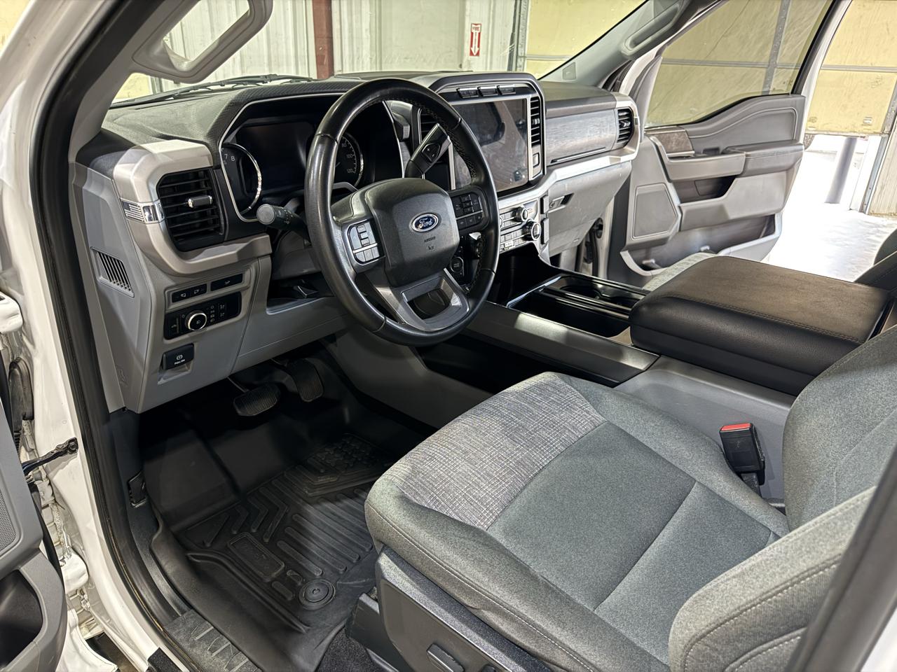 Ford F-150 photo 12