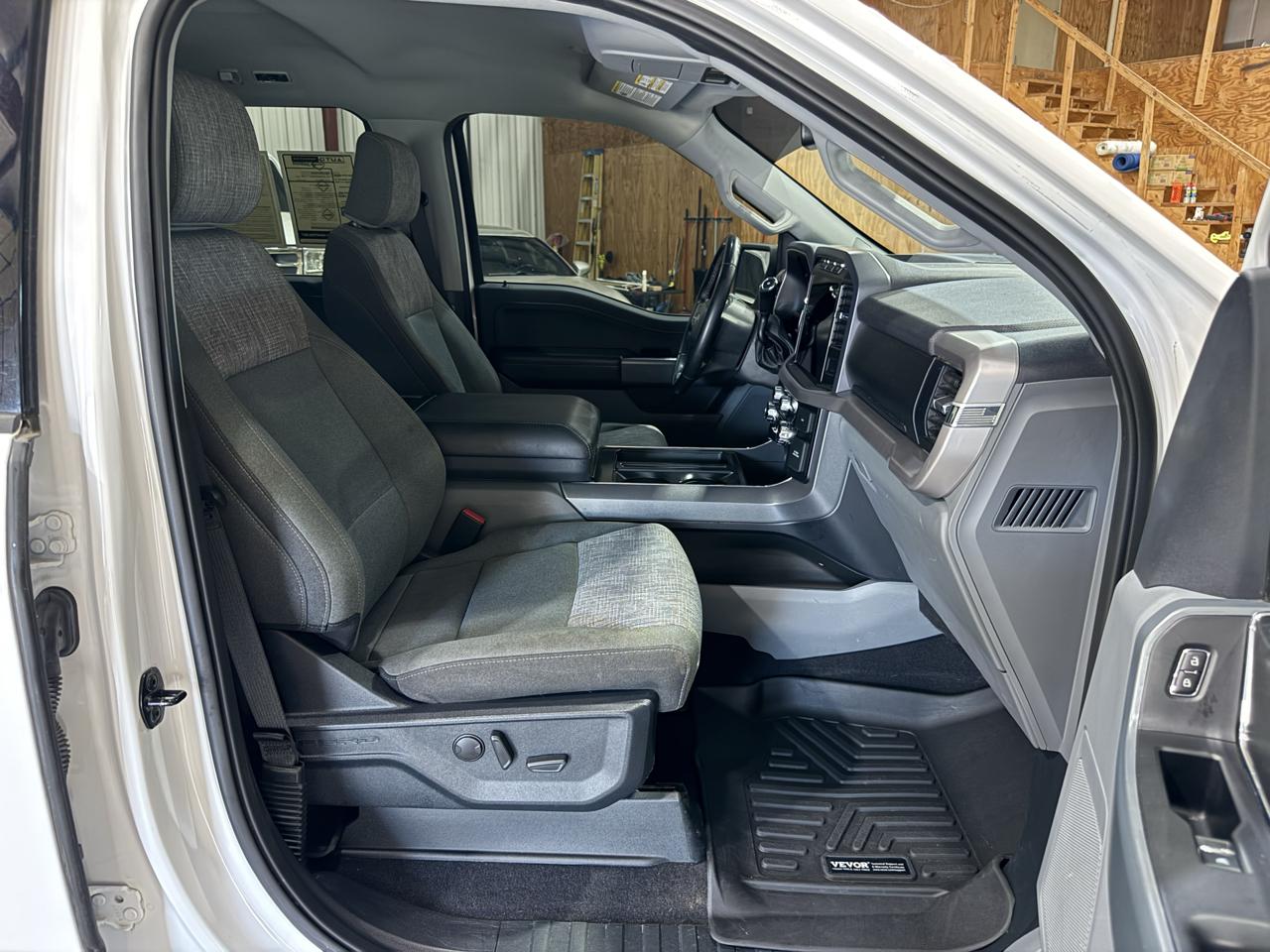 Ford F-150 photo 19