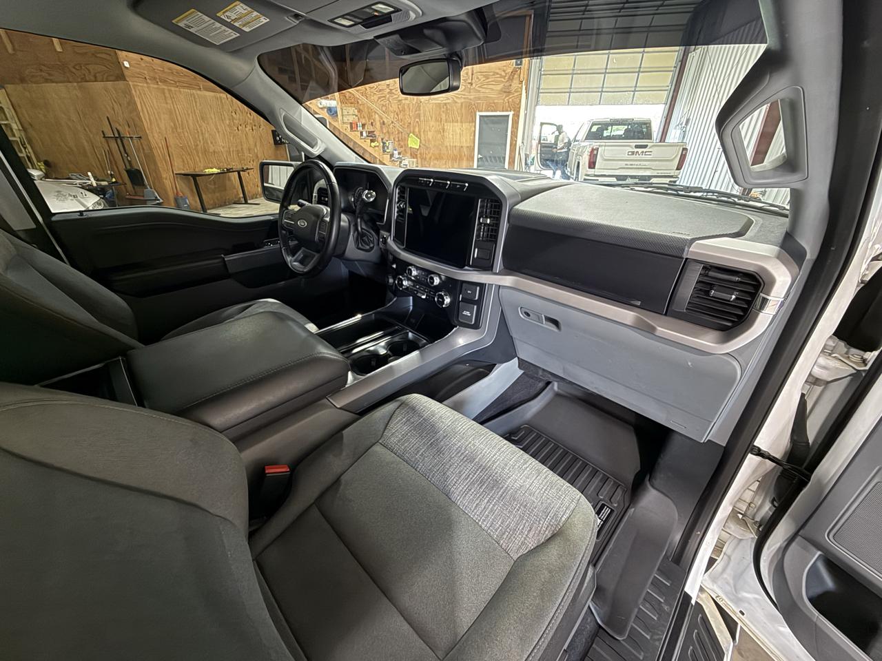 Ford F-150 photo 22