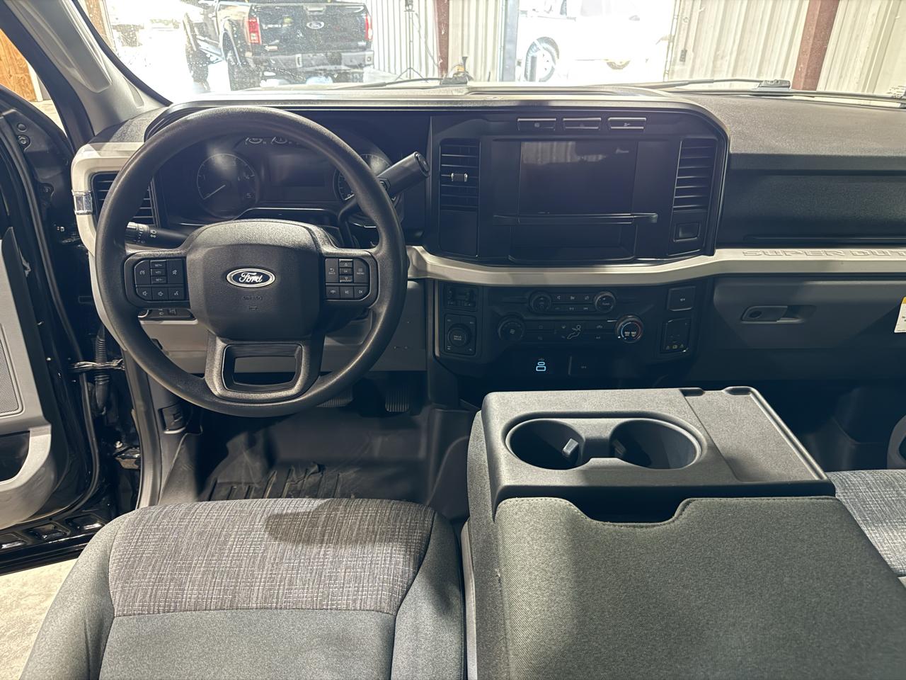 Ford F-250 photo 13