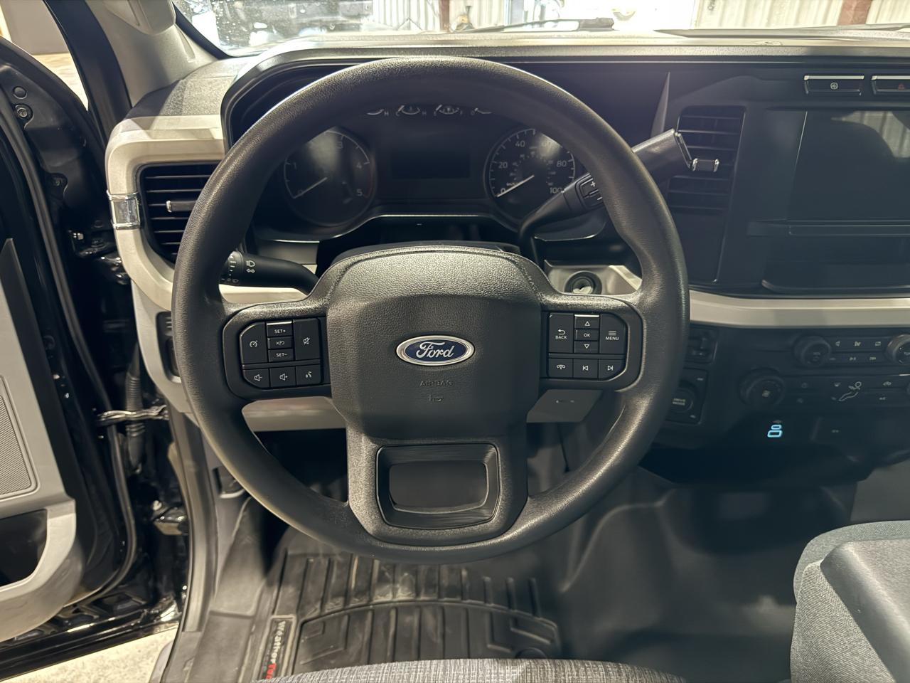 Ford F-250 photo 14