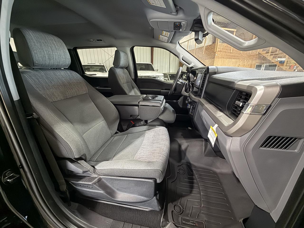 Ford F-250 photo 19