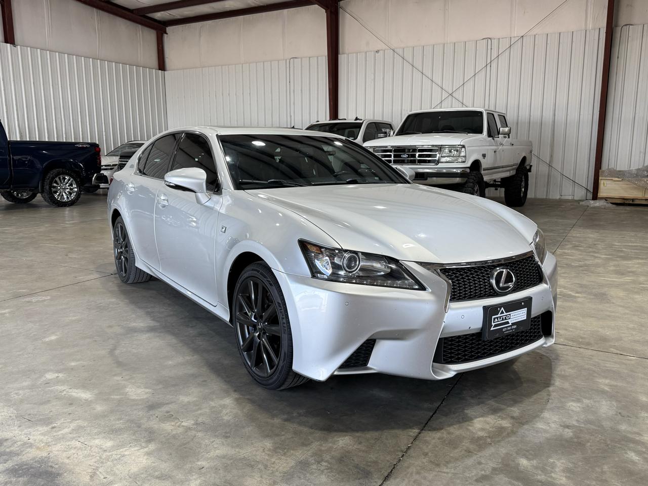Lexus GS photo 8