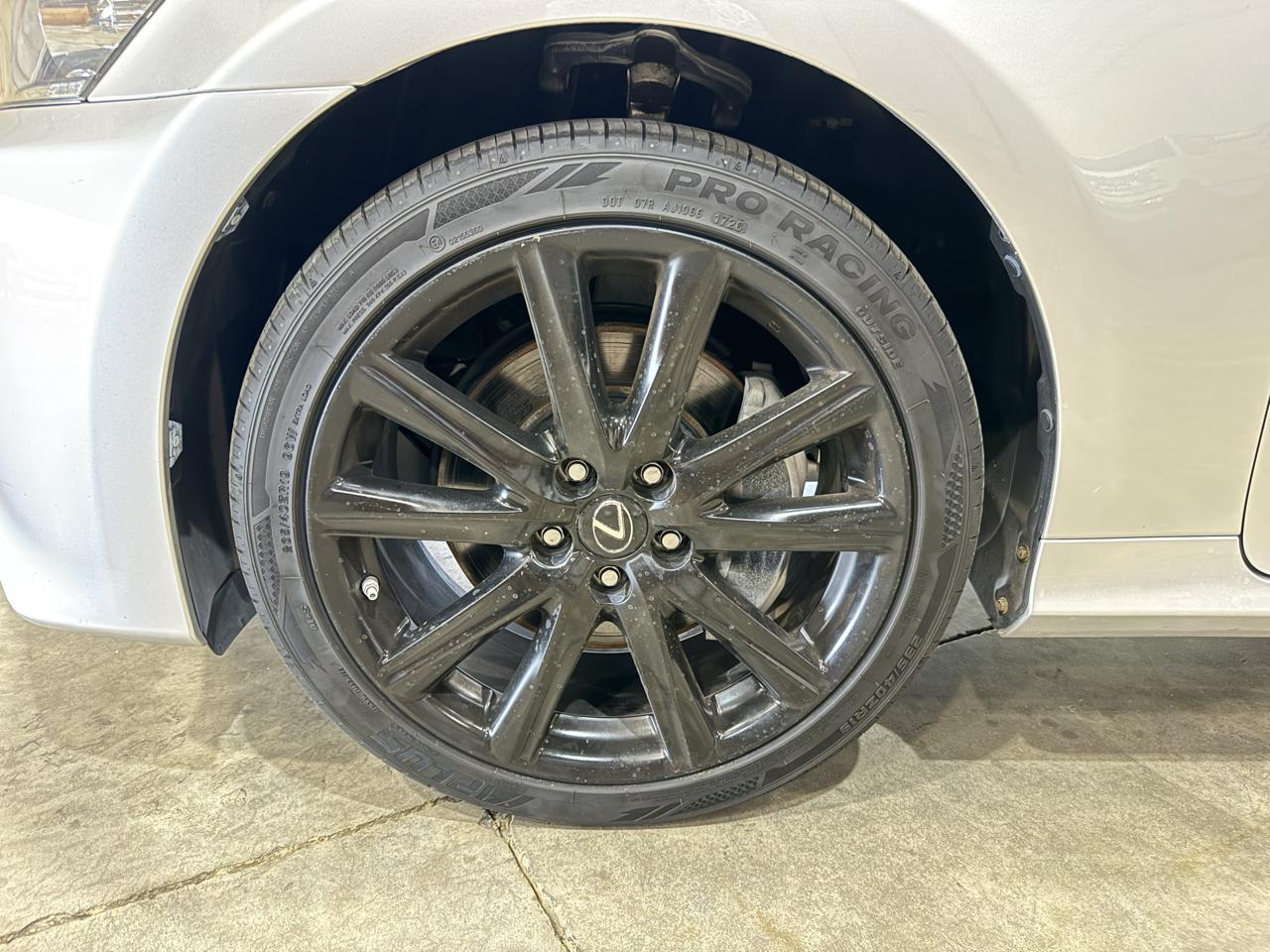 Lexus GS photo 10
