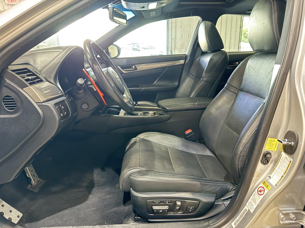 Lexus GS photo 11