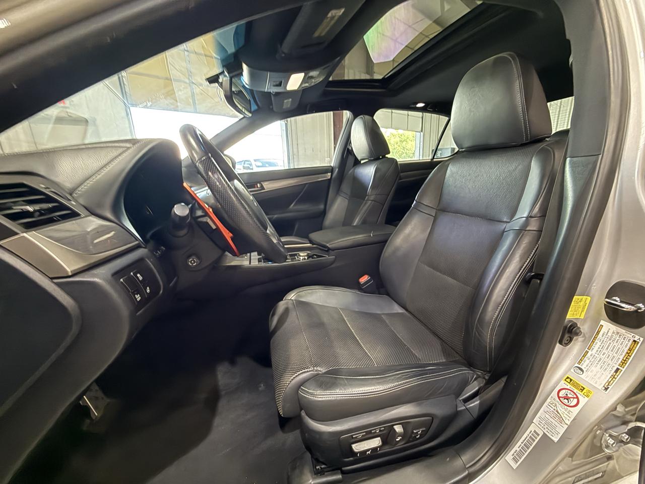 Lexus GS photo 16