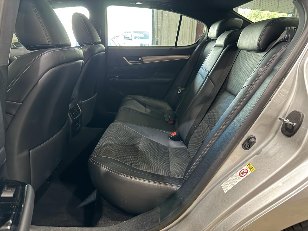 Lexus GS photo 17