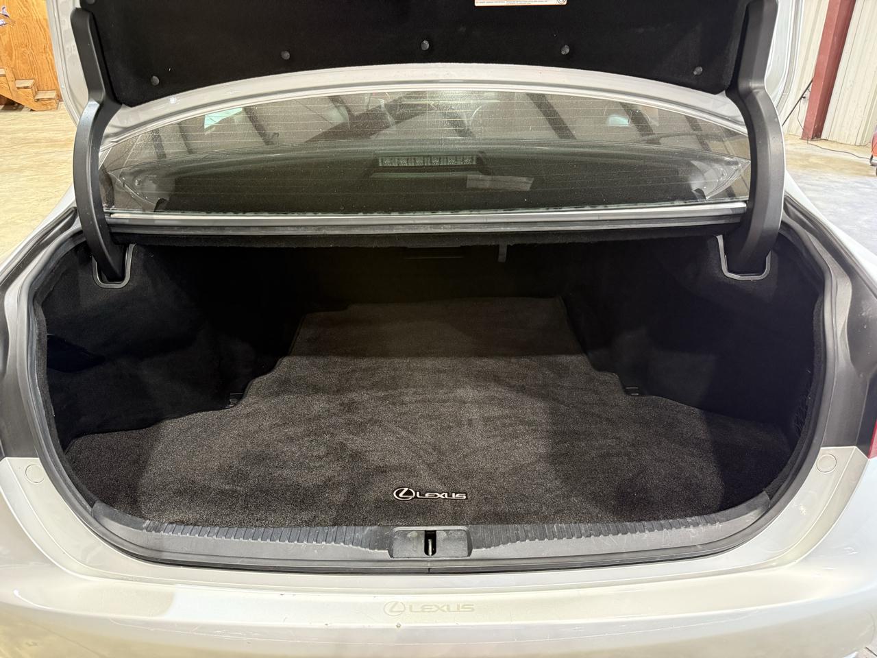 Lexus GS photo 18