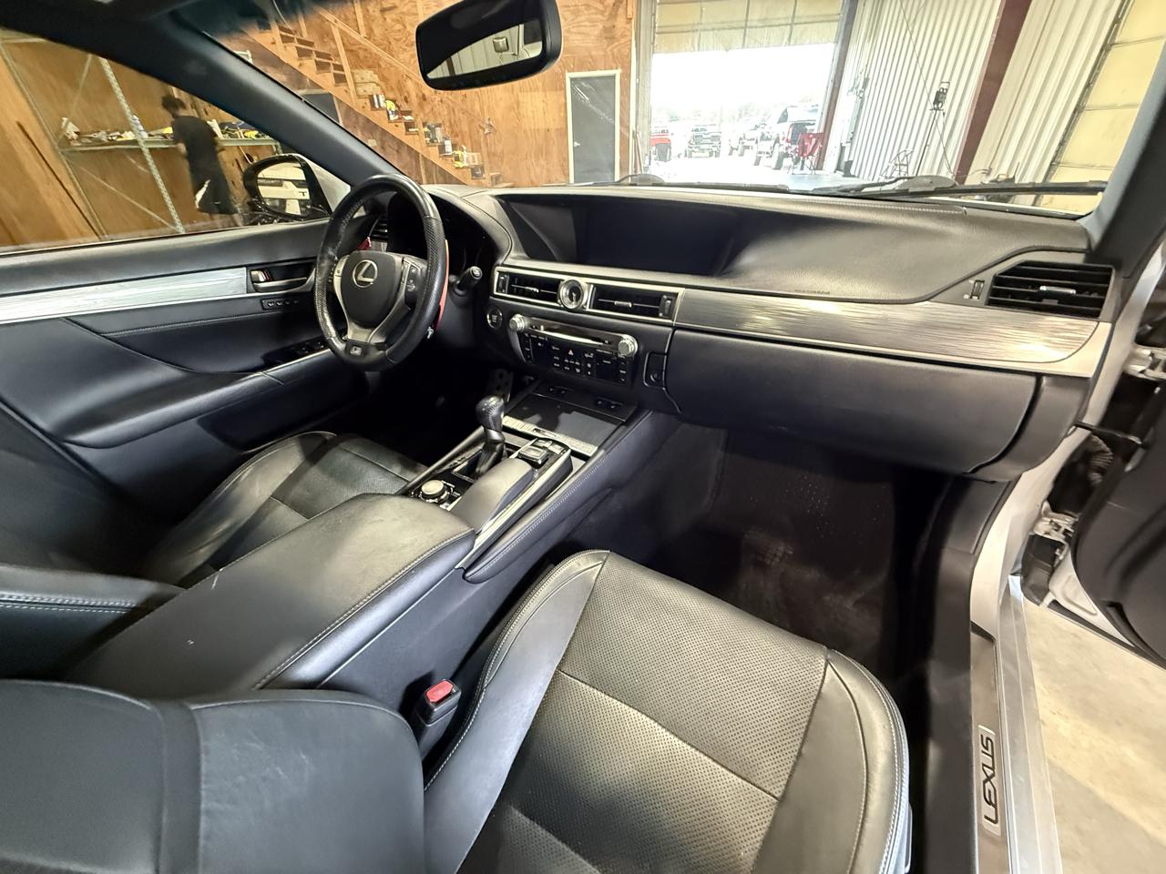 Lexus GS photo 23