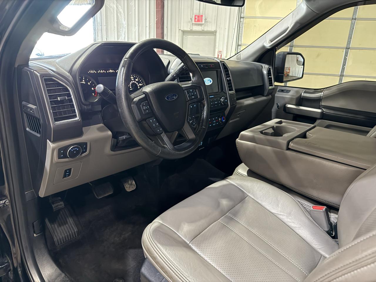 Ford F-150 photo 12