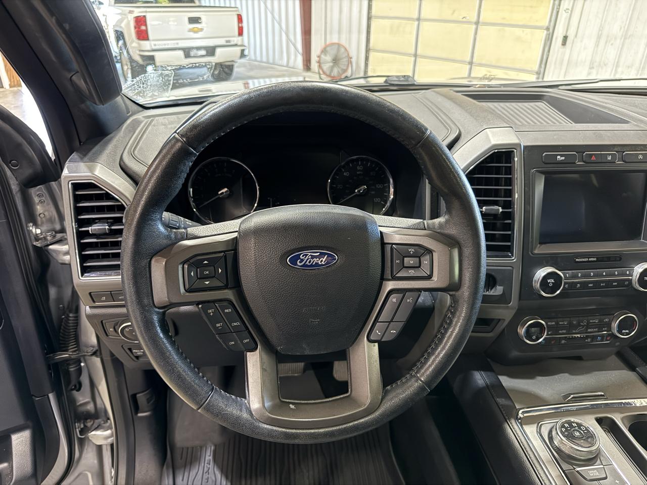 Ford Expedition photo 13