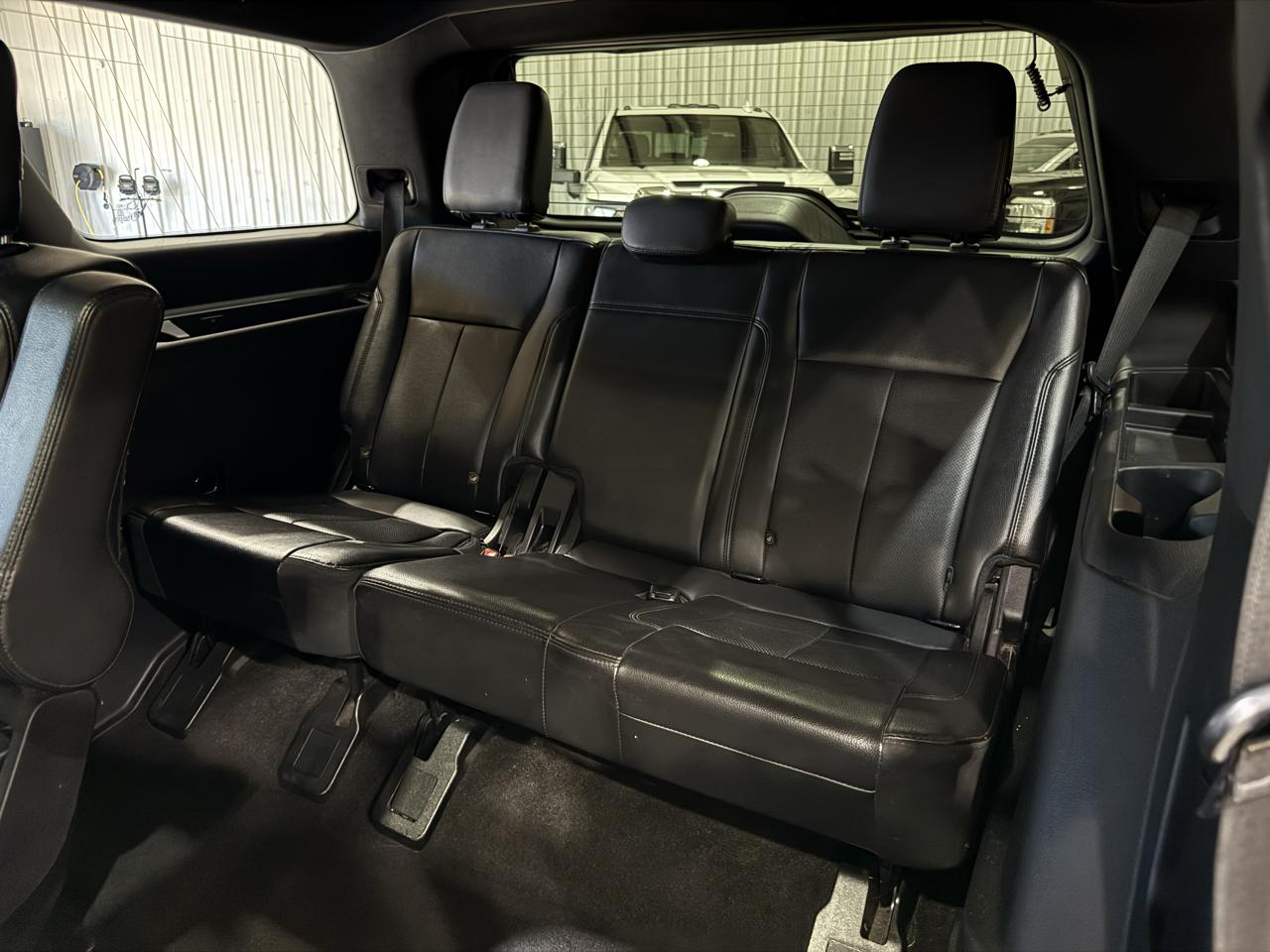 Ford Expedition photo 19