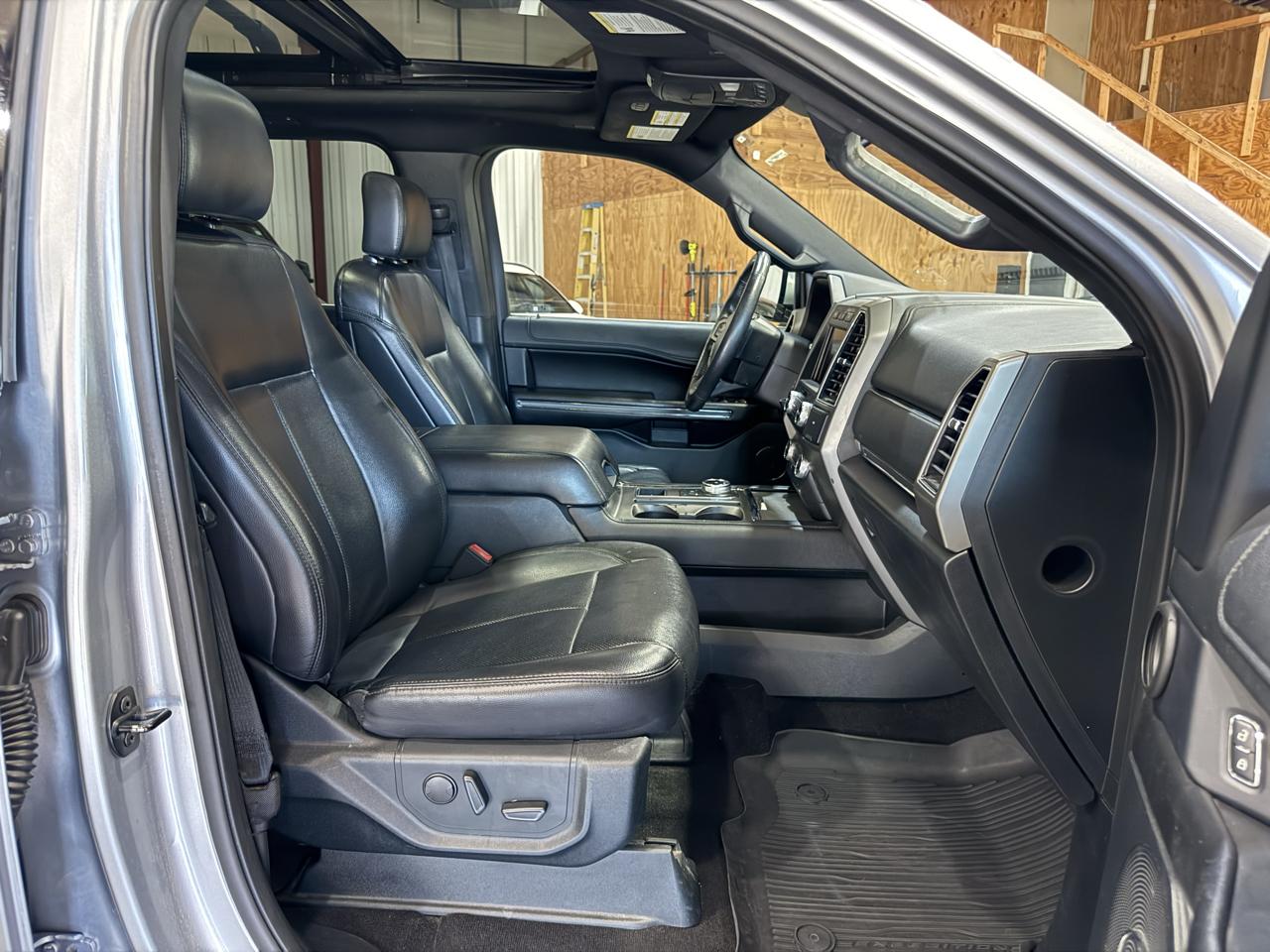 Ford Expedition photo 22