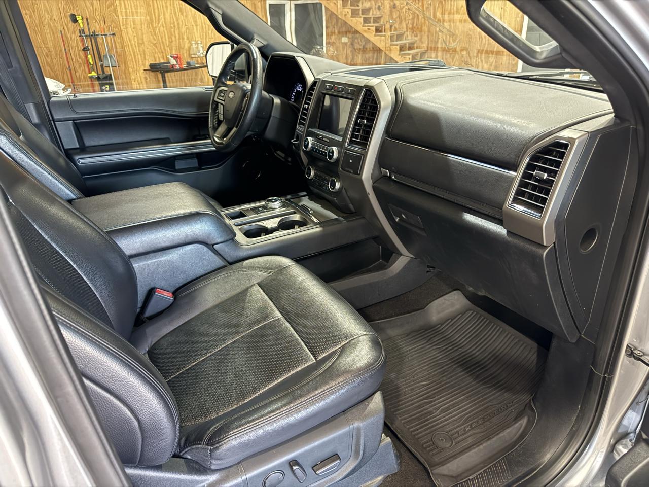 Ford Expedition photo 24