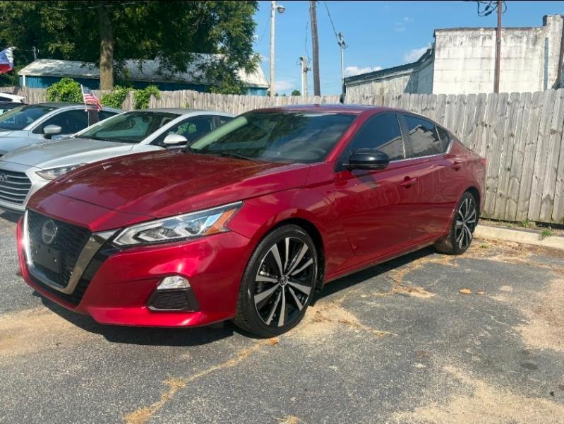Nissan Altima  2021