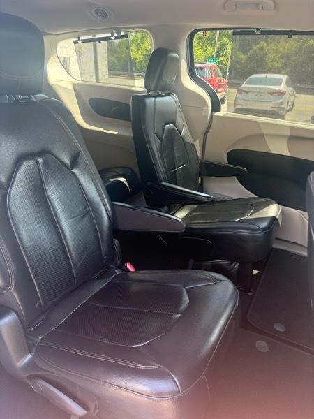 Chrysler Pacifica  2017