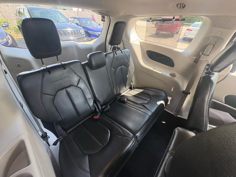 Chrysler Pacifica  2017