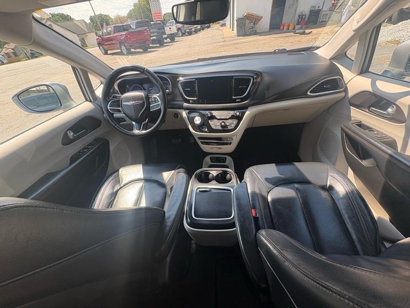Chrysler Pacifica  2017