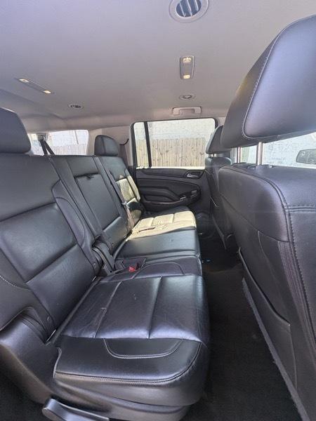 Chevrolet Suburban  2017