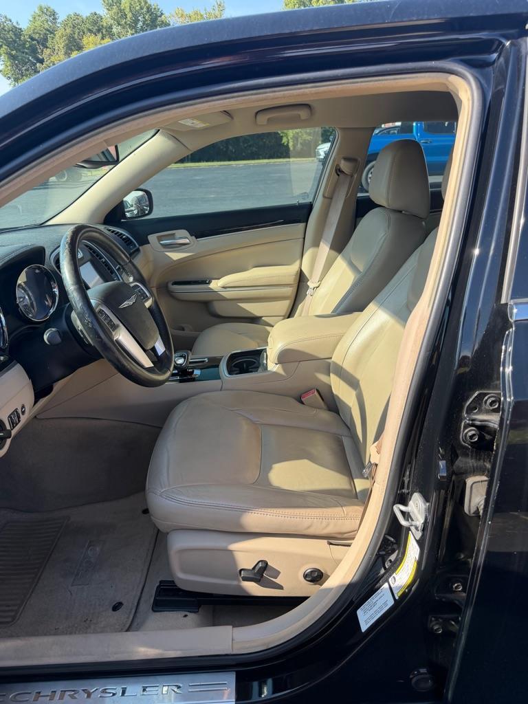 Chrysler 300 RWD 2013