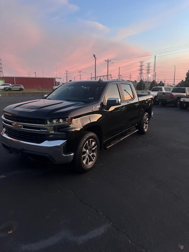Chevrolet Silverado 1500 LT Crew Cab 4WD 2021