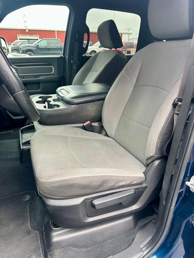 RAM 2500 Tradesman Crew Cab LWB 4WD 2022